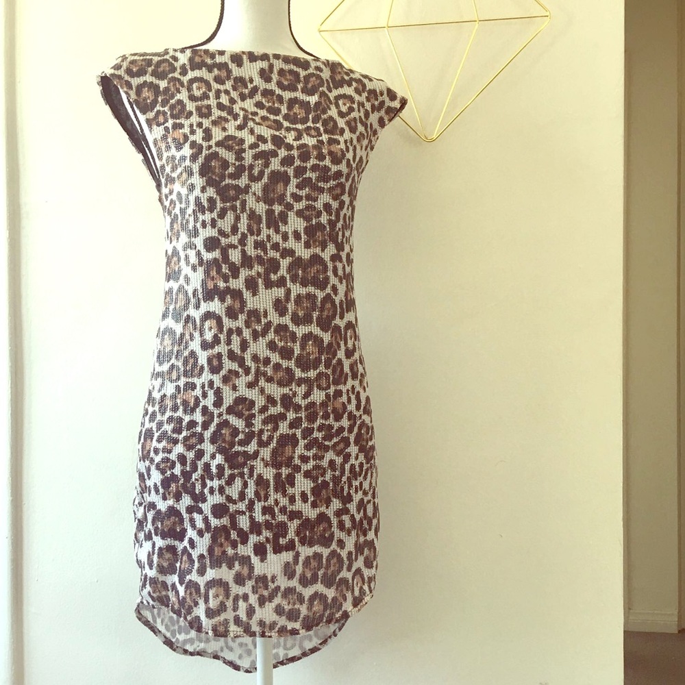 Woman’s leopard print party mini dress